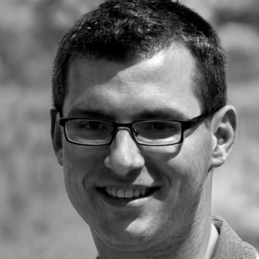 Porträt von Maximilian Hendrik Bauer, Gründungspartner und Bildungsleiter bei Banoptex